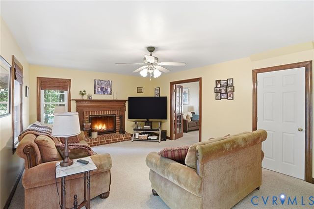 8219 Redberry Ln, Mechanicsville, VA 23116