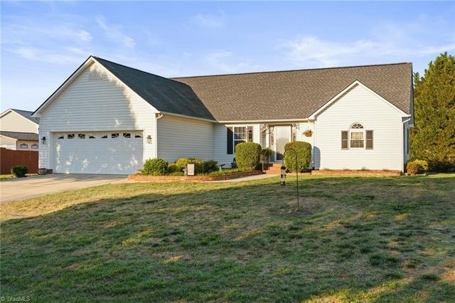 101 Erin Lane, Thomasville, NC 27360