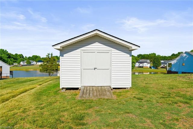 101 Erin Lane, Thomasville, NC 27360