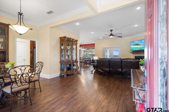 4789 Sunrise Dr., Chandler, TX 75758