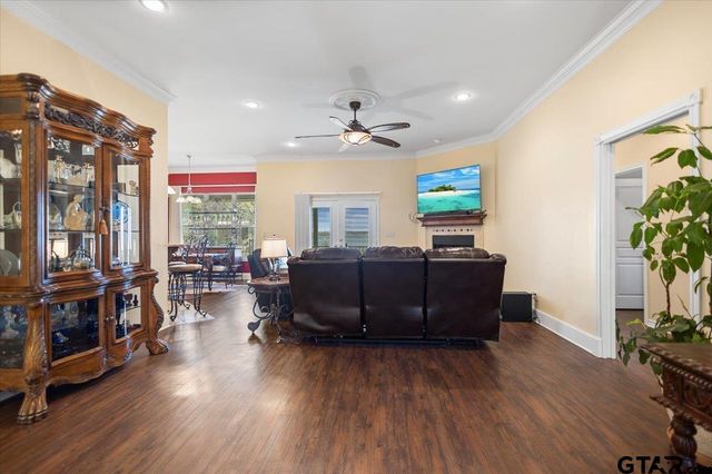 4789 Sunrise Dr., Chandler, TX 75758