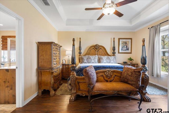 4789 Sunrise Dr., Chandler, TX 75758