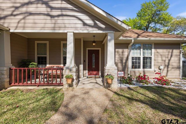 4789 Sunrise Dr., Chandler, TX 75758