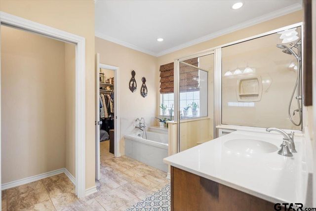 4789 Sunrise Dr., Chandler, TX 75758