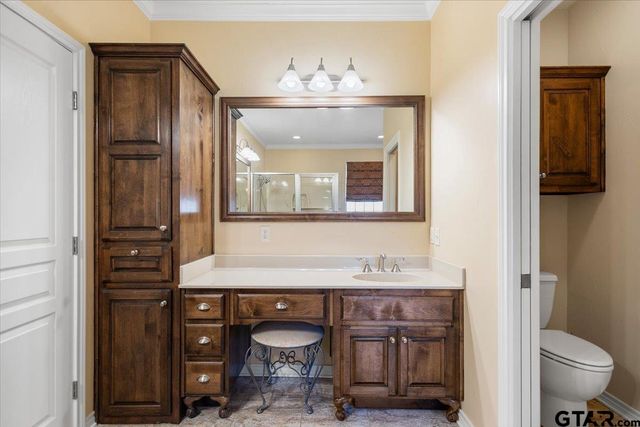 4789 Sunrise Dr., Chandler, TX 75758