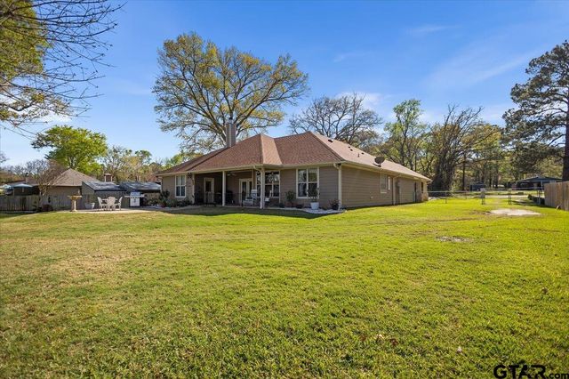 4789 Sunrise Dr., Chandler, TX 75758