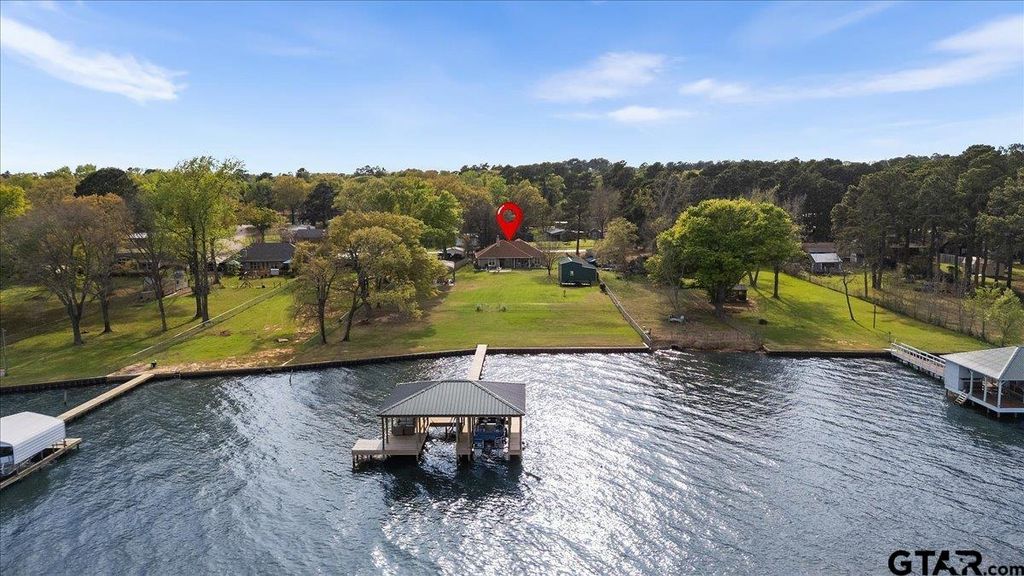 4789 Sunrise Dr., Chandler, TX 75758