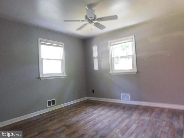 1563 FORGE POND RD, Brick, NJ 08724
