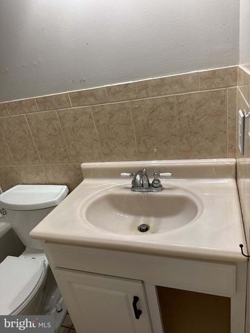 1563 FORGE POND RD, Brick, NJ 08724