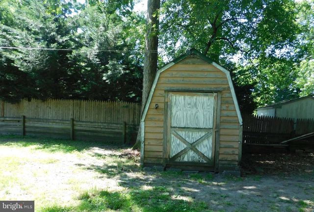 1563 FORGE POND RD, Brick, NJ 08724