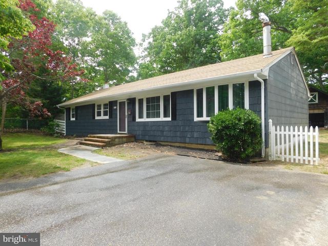 1563 FORGE POND RD, Brick, NJ 08724