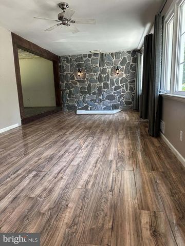 1563 FORGE POND RD, Brick, NJ 08724