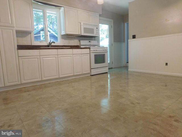 1563 FORGE POND RD, Brick, NJ 08724
