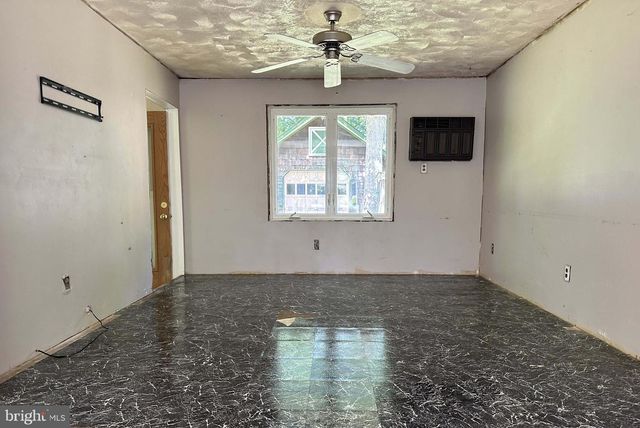 1563 FORGE POND RD, Brick, NJ 08724