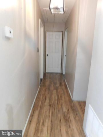 1563 FORGE POND RD, Brick, NJ 08724