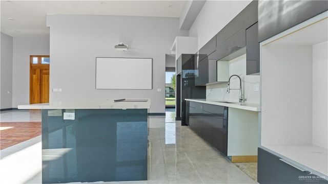 2321 Martha's Lane, Mission, TX 78573