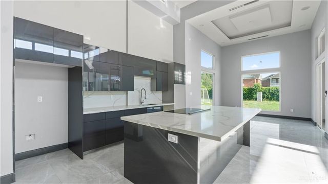 2321 Martha's Lane, Mission, TX 78573