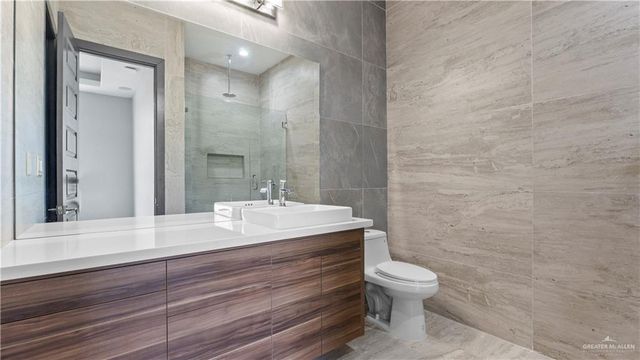 2321 Martha's Lane, Mission, TX 78573