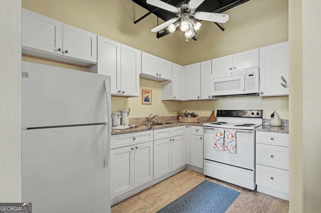 20 Marietta Street NW APT 13F, Atlanta, GA 30303
