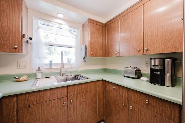 2463 TERRY LANE, Sarasota, FL 34231