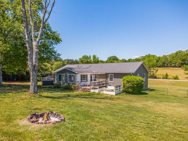 501 Bushy Creek Road, Woodruff, SC 29388