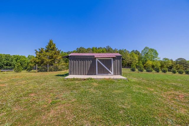 501 Bushy Creek Road, Woodruff, SC 29388