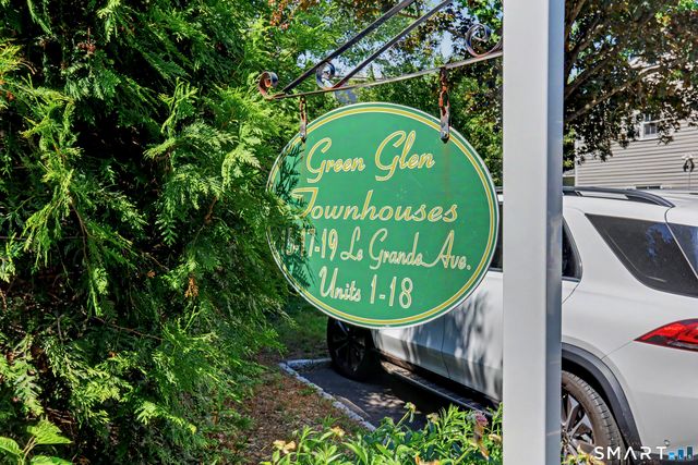 15 Le Grande Avenue 1, Greenwich, CT 06830