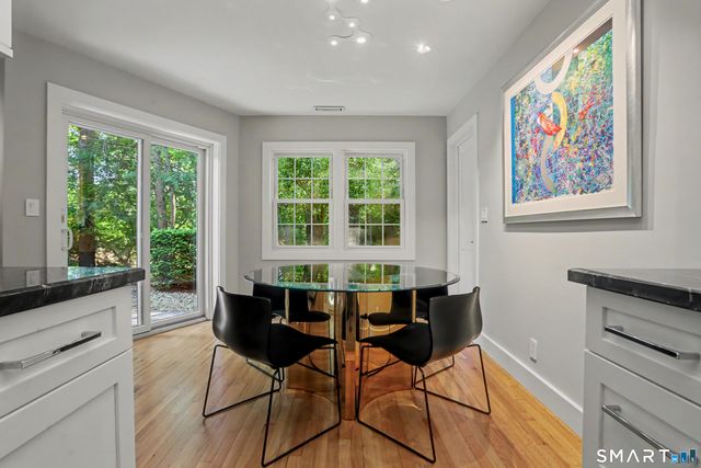 15 Le Grande Avenue 1, Greenwich, CT 06830