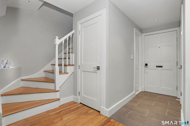 15 Le Grande Avenue 1, Greenwich, CT 06830