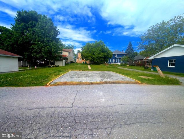 514 HOCKERSVILLE RD, Hershey, PA 17033