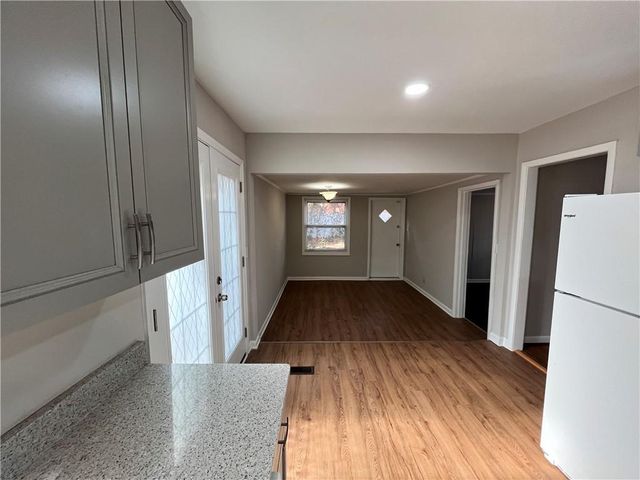 2078 Glenroy SE Drive, Smyrna, GA 30080