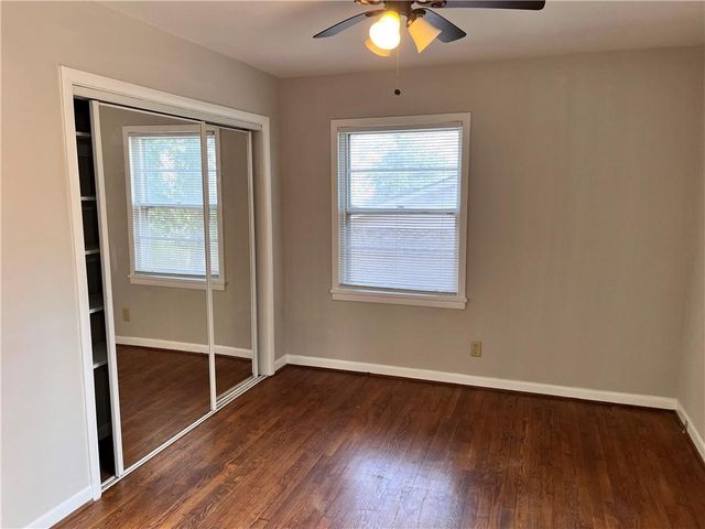 2078 Glenroy SE Drive, Smyrna, GA 30080