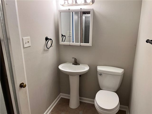 2078 Glenroy SE Drive, Smyrna, GA 30080