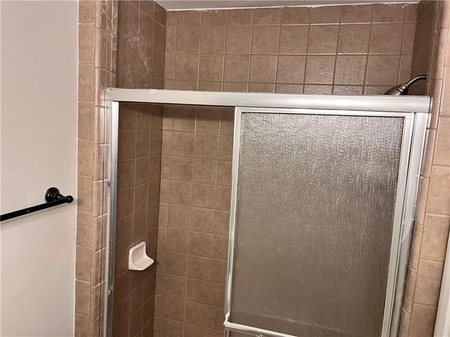 2078 Glenroy SE Drive, Smyrna, GA 30080