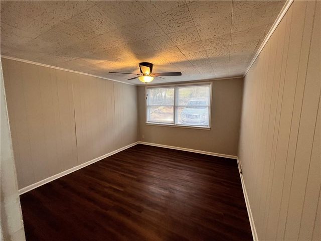 2078 Glenroy SE Drive, Smyrna, GA 30080