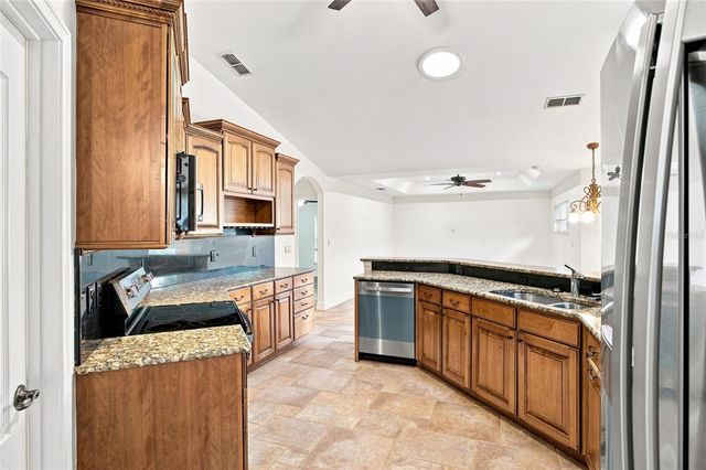 10040 SE 42ND COURT, Belleview, FL 34420