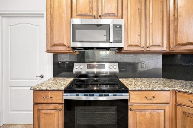 10040 SE 42ND COURT, Belleview, FL 34420