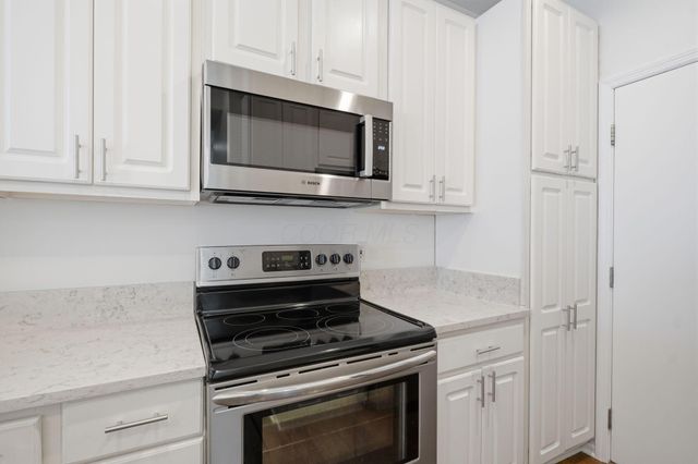 8140 Artisan Way, Reynoldsburg, OH 43068