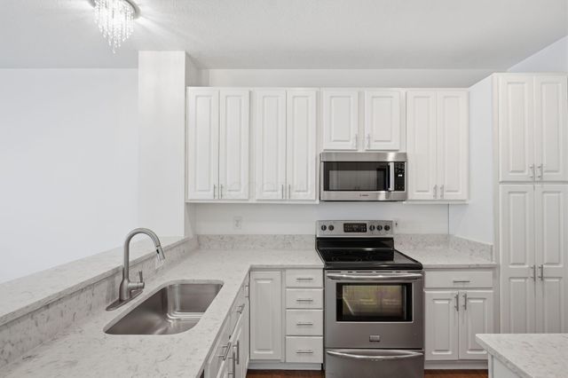 8140 Artisan Way, Reynoldsburg, OH 43068