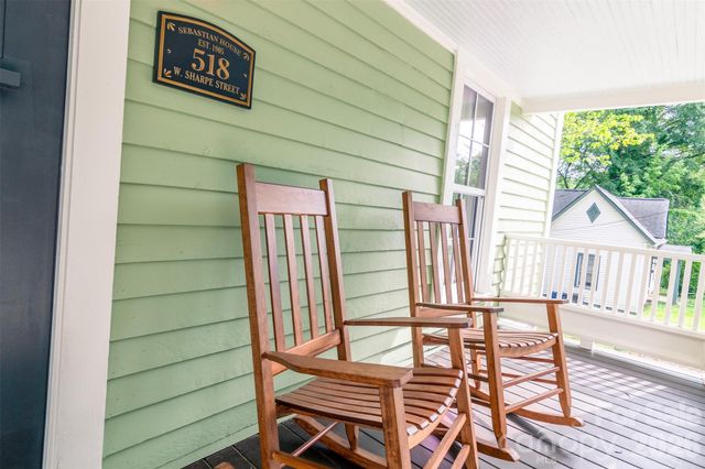 518 W Sharpe Street, Statesville, NC 28677
