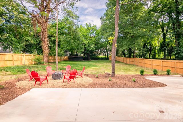 518 W Sharpe Street, Statesville, NC 28677
