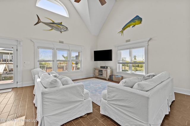 11126 Tahiti Street, Bay Saint Louis, MS 39520