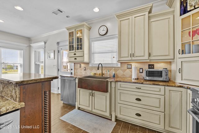 11126 Tahiti Street, Bay Saint Louis, MS 39520