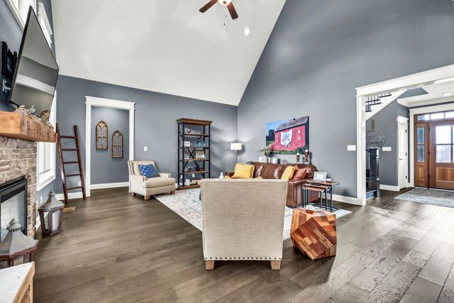 199 Manscoe Pl, Clarksville, TN 37043