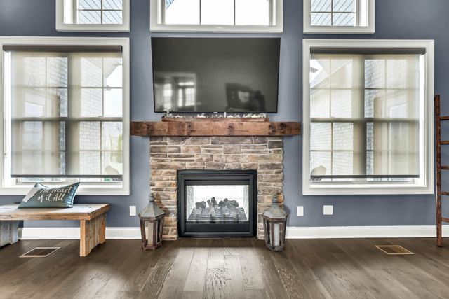 199 Manscoe Pl, Clarksville, TN 37043