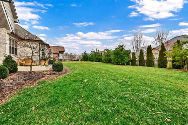 199 Manscoe Pl, Clarksville, TN 37043