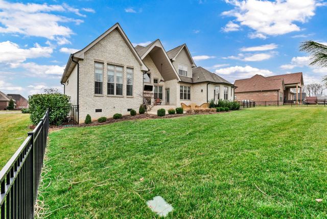 199 Manscoe Pl, Clarksville, TN 37043