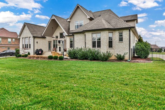 199 Manscoe Pl, Clarksville, TN 37043