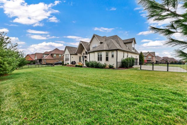 199 Manscoe Pl, Clarksville, TN 37043