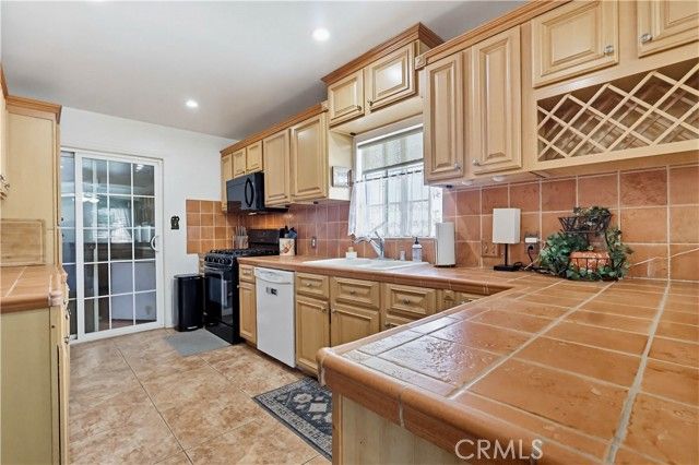 5913 Castana, Lakewood, CA 90712